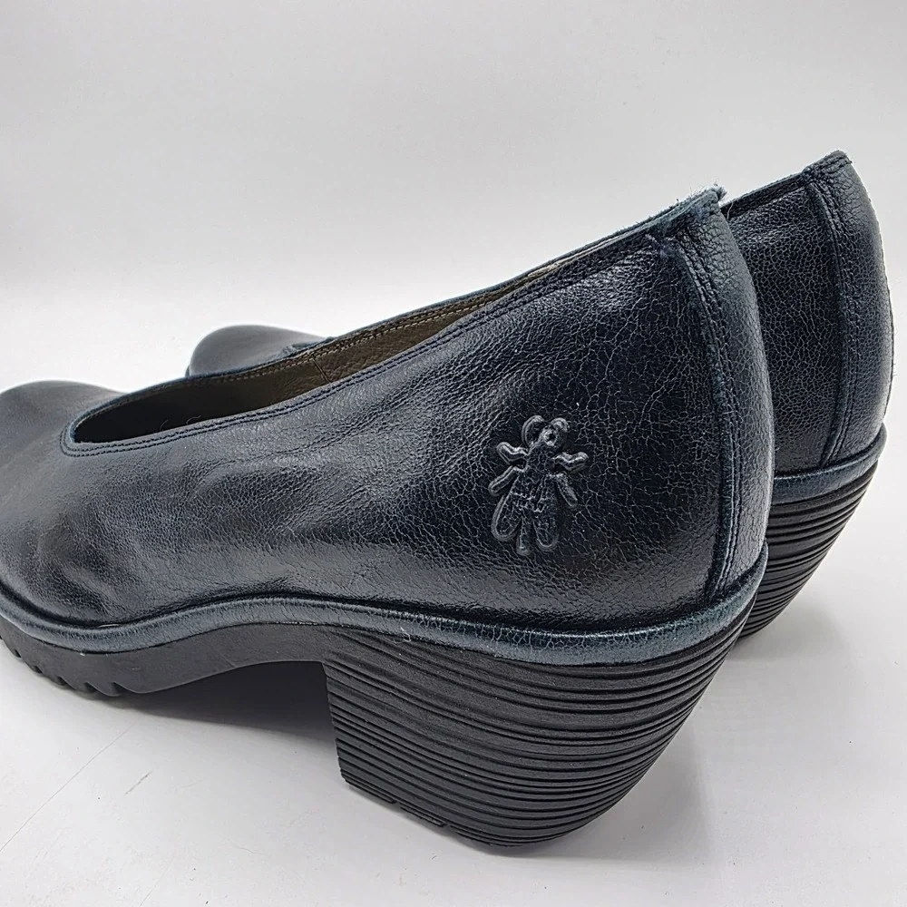 Fly London WALO988FLY Pumps SZ 11 Blue Teal Leather Chunky Heel Comfort Lug Sole